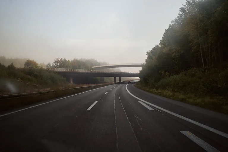 Autobahnen am 30. August: Route vor Abfahrt prüfen