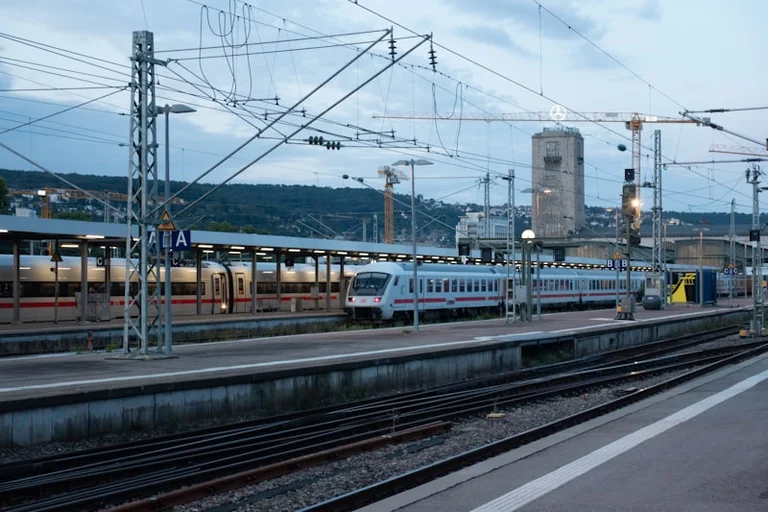 Bahnstreik-Warnung: Regionalzüge in NRW und Bayern betroffen