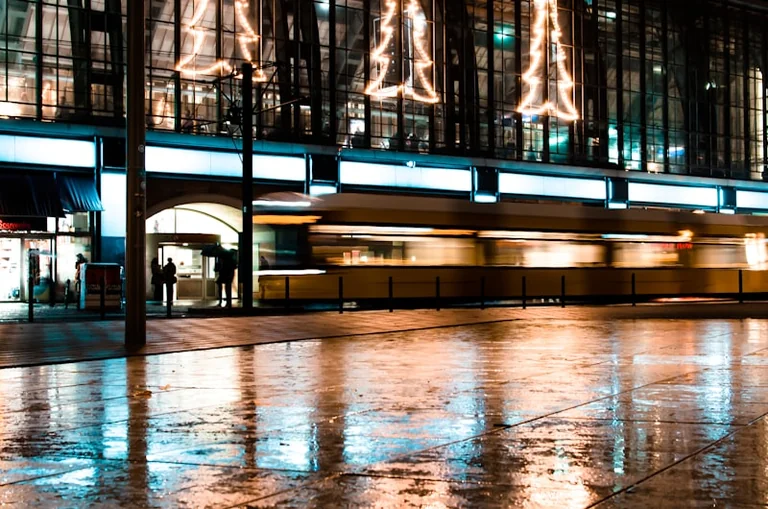 Berlin heute Abend: 3 günstige Pläne mit Regenoption