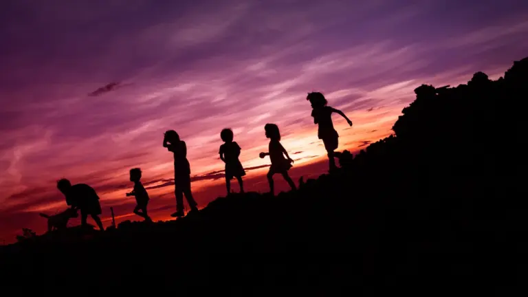 Fast Vollmond am 27. August: Abendspaziergang mit Kindern