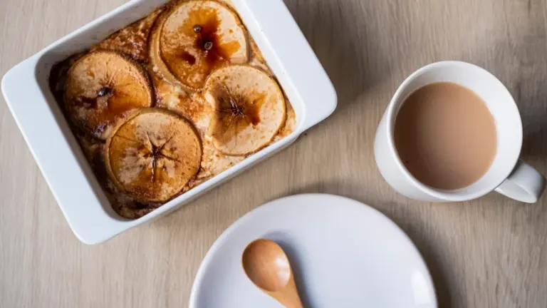 Apfel-Hafer-Auflauf: Warmes Frühstück für den Wochenstart