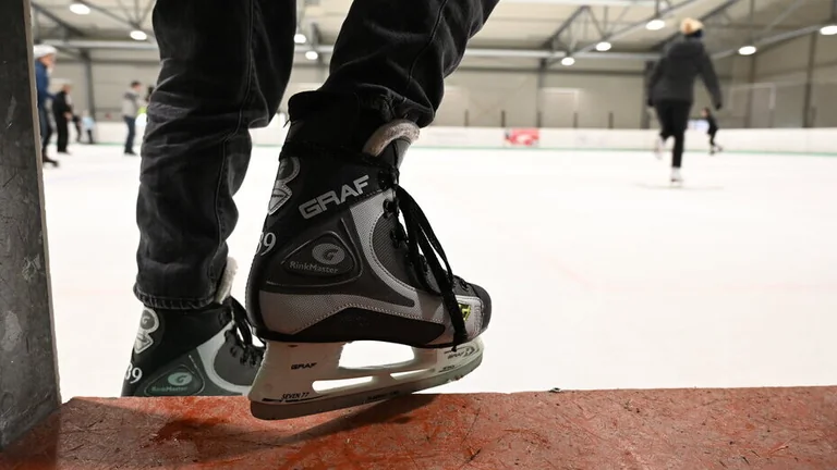Eislaufen in Augsburg: Saisonstart mit neuer Kassenregel