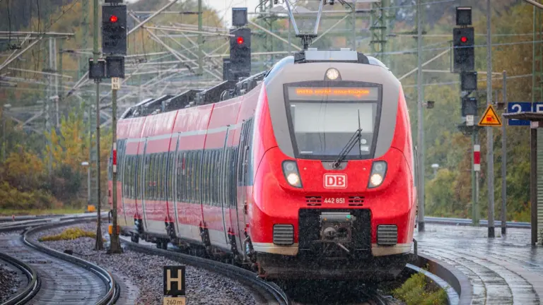 Regionalzug-Ausflug: Tarif- und Anschlussfallen vermeiden