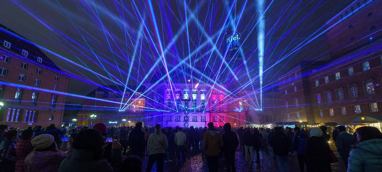 Kieler Lichtermeer: Lichtkunst und freier Eintritt am 1. November